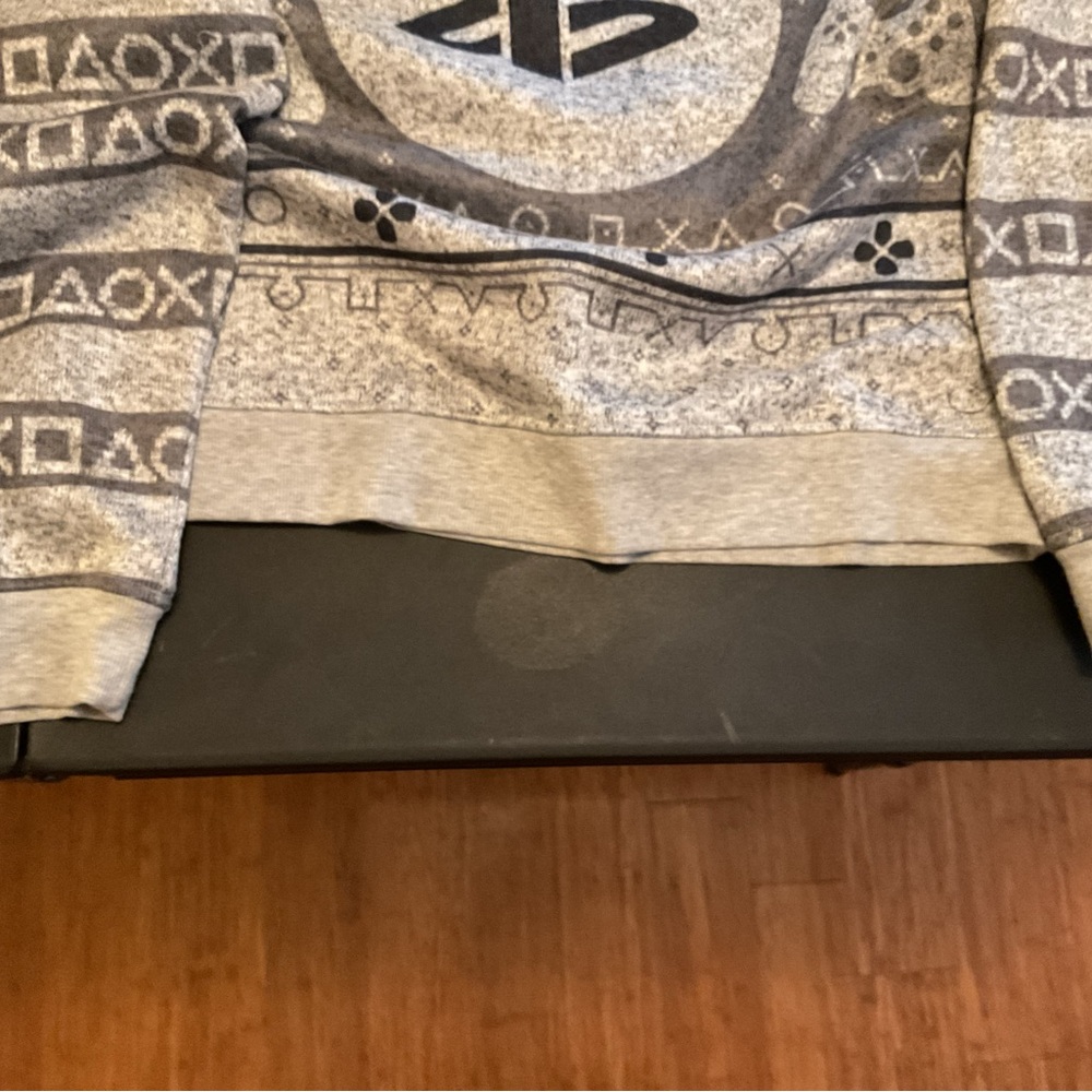 Sony PlayStation Themed Gray Crewneck Sweater Size L - Picture 4 of 5